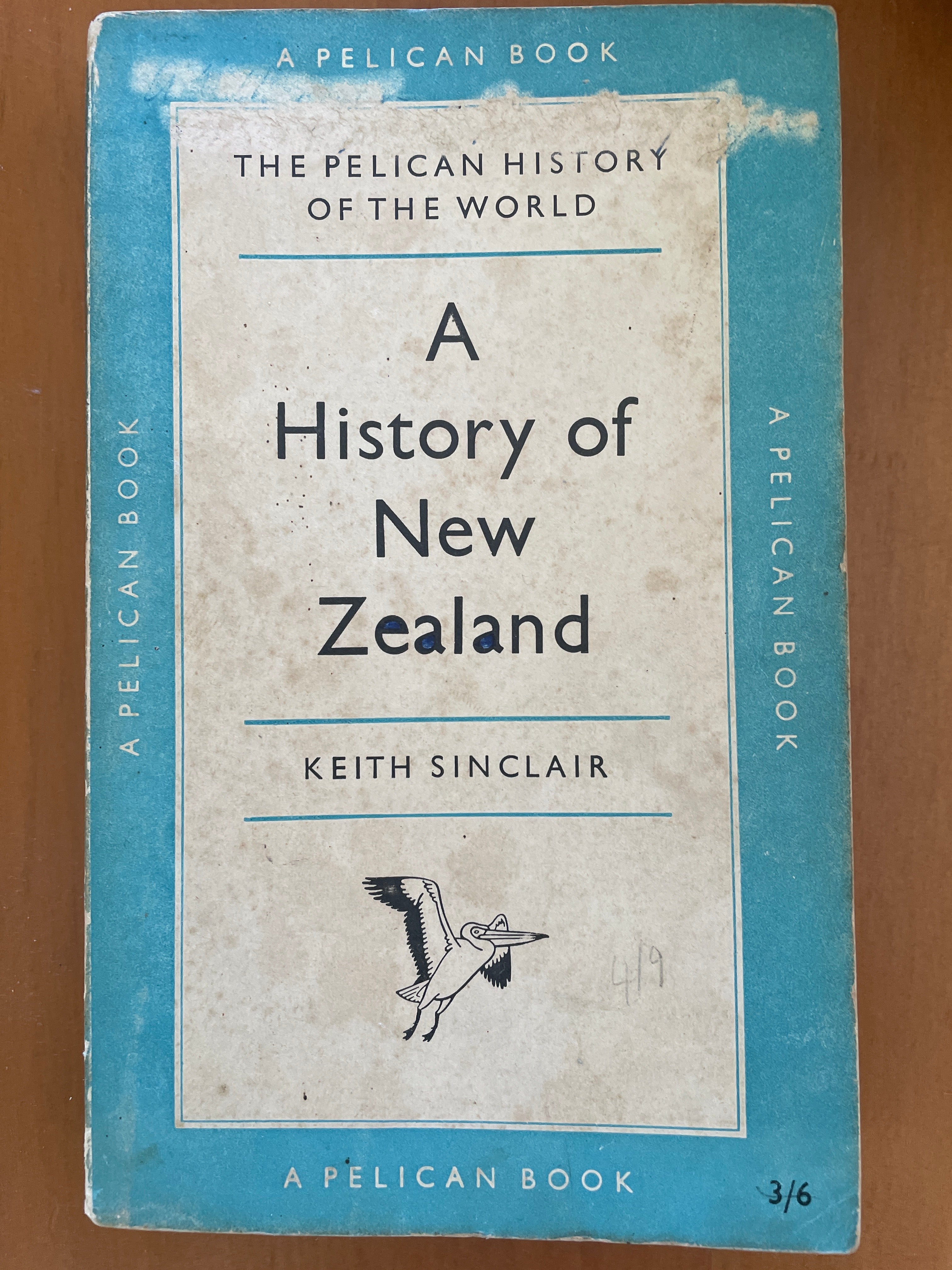 A History of New Zealand - Keith Sinclair – Nikau Books