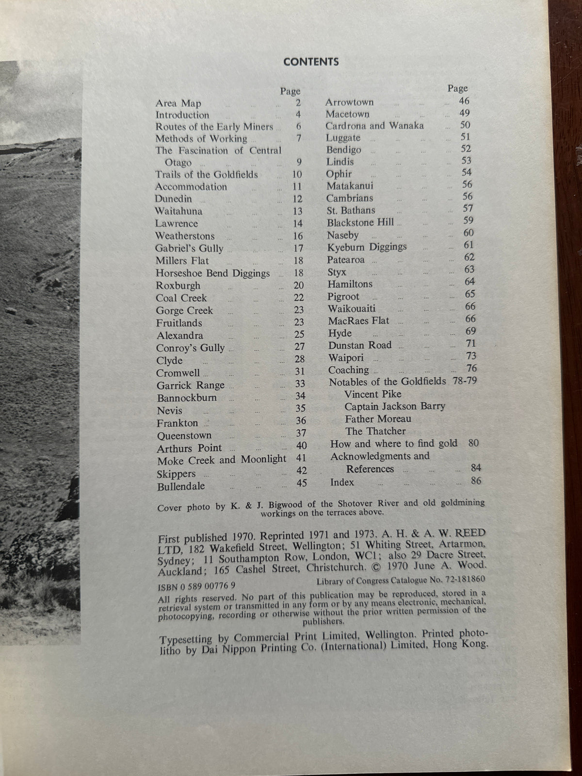 Gold Trails of Otago - June A. Wood
