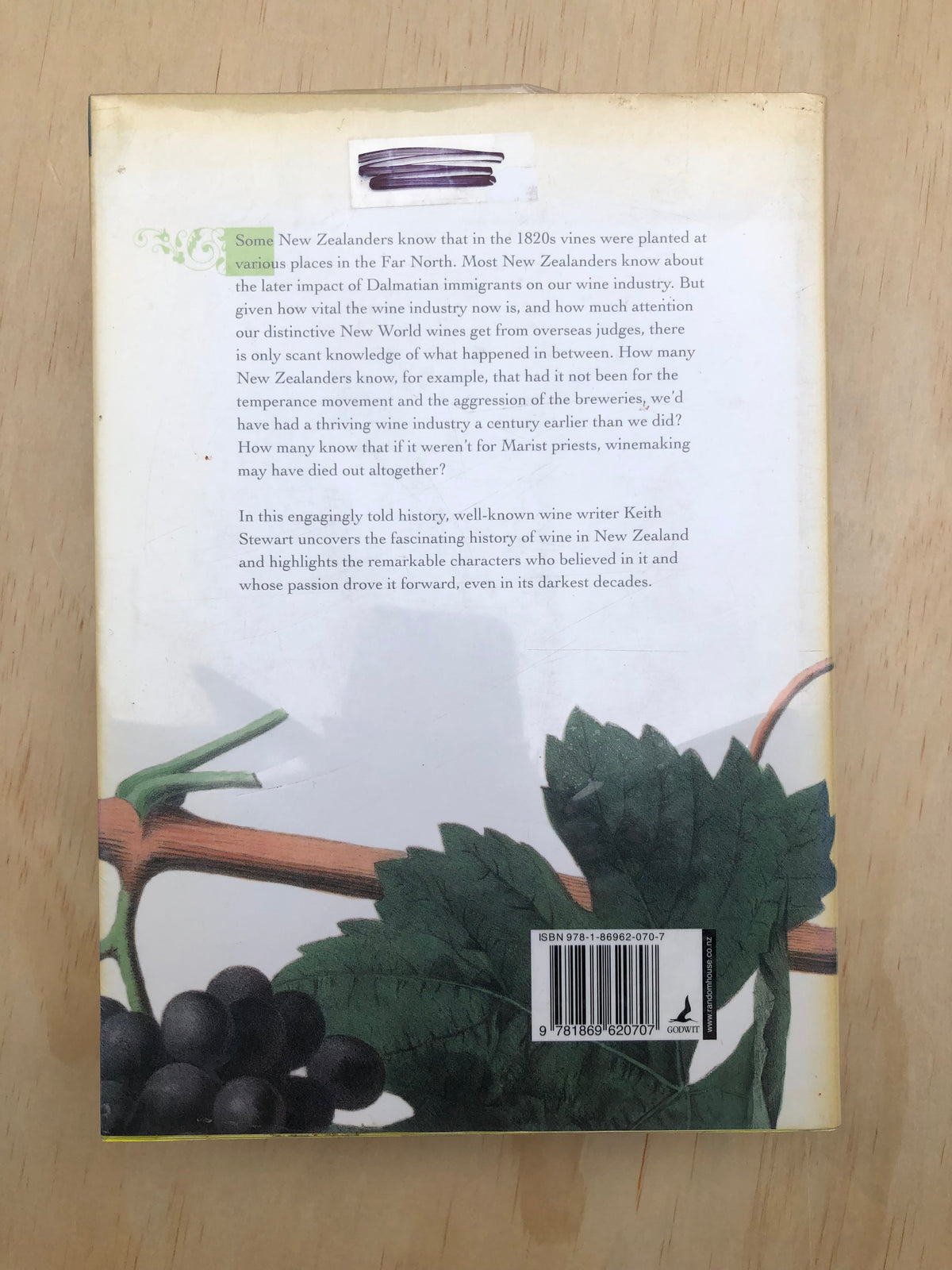 Chancers and Visionaries: A History of Wine in New Zealand - Keith Stewart