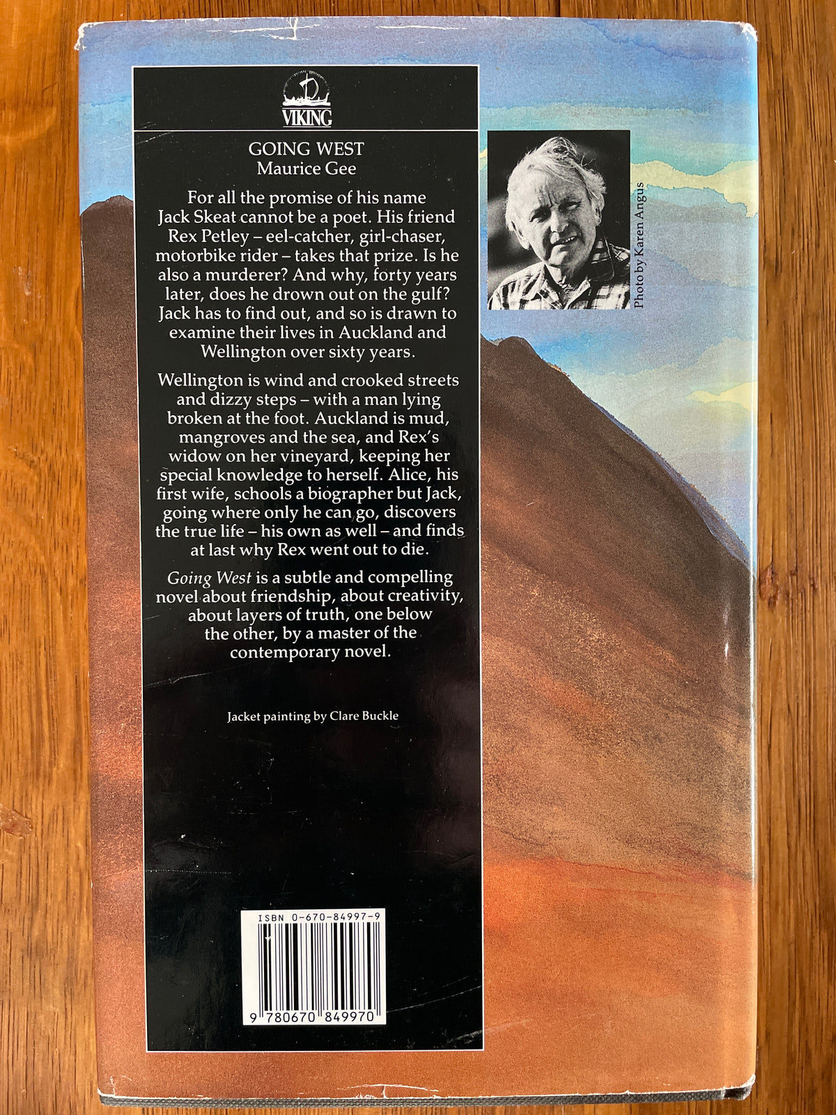 Going West - Maurice Gee