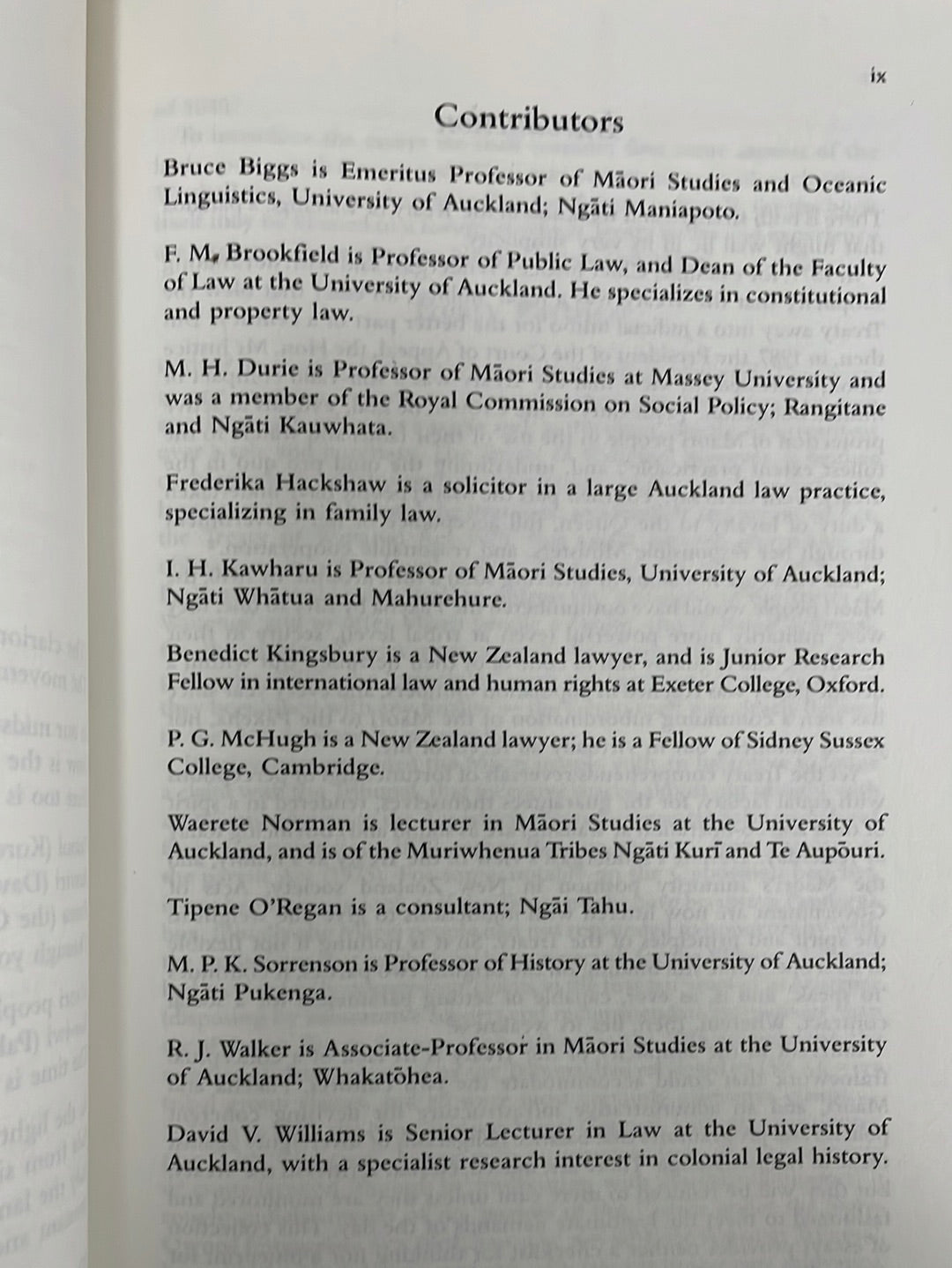 Waitangi: Māori and Pākehā perspectives of the Treaty of Waitangi - I H Kawharu (Ed)