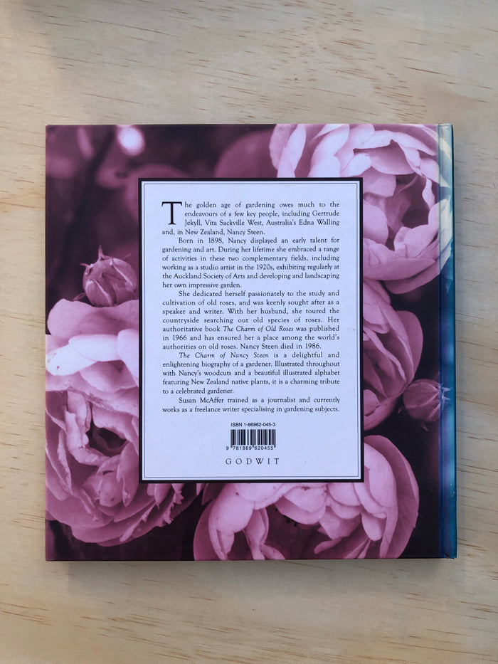 The Charm of Nancy Steen: A Passionate New Zealand Gardener - Susan McAffer